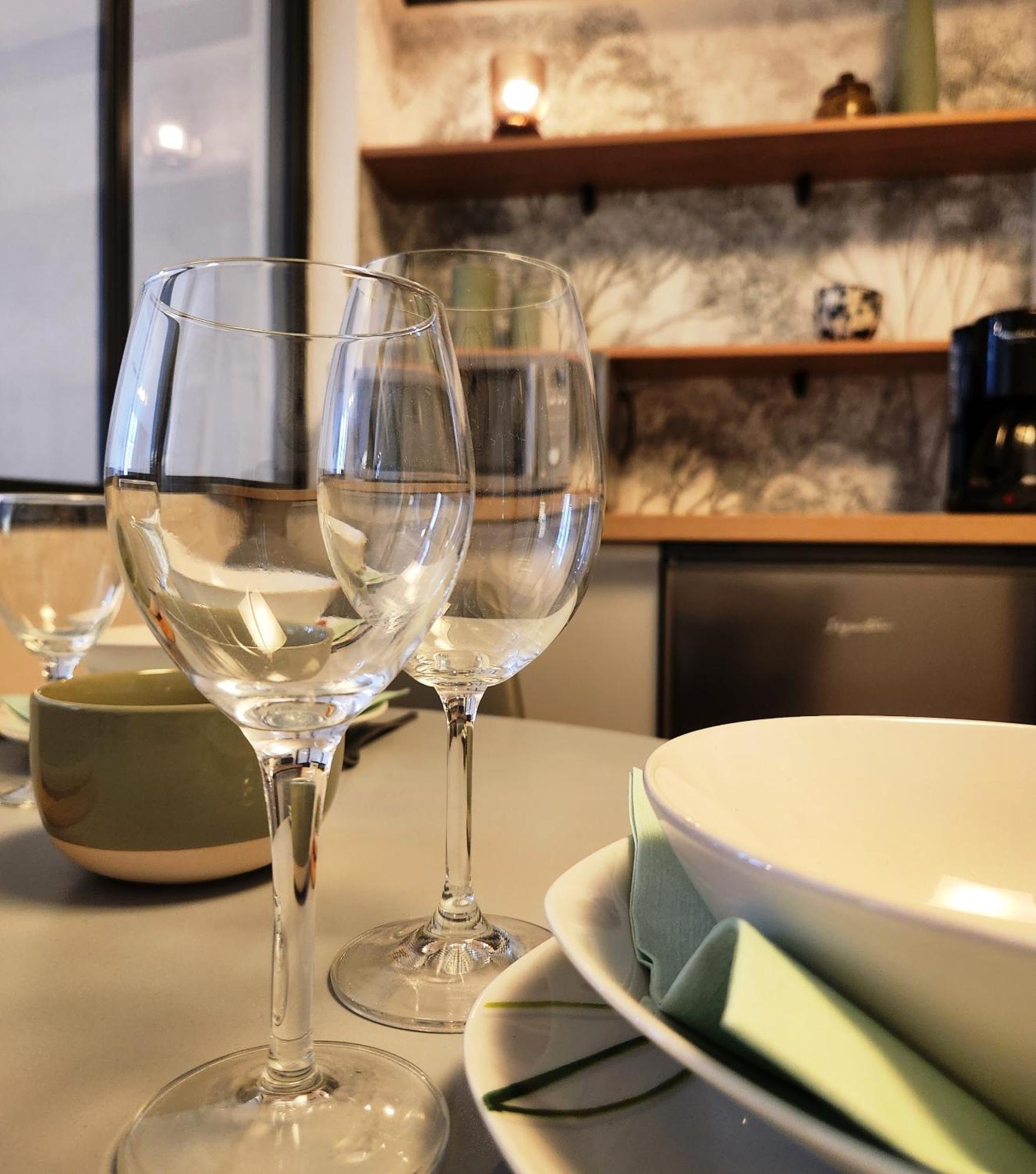 Appartements Epicurieux Hyper Centre Ville, Calme - Sejouraixlesbains Екс ле Бен Стая снимка