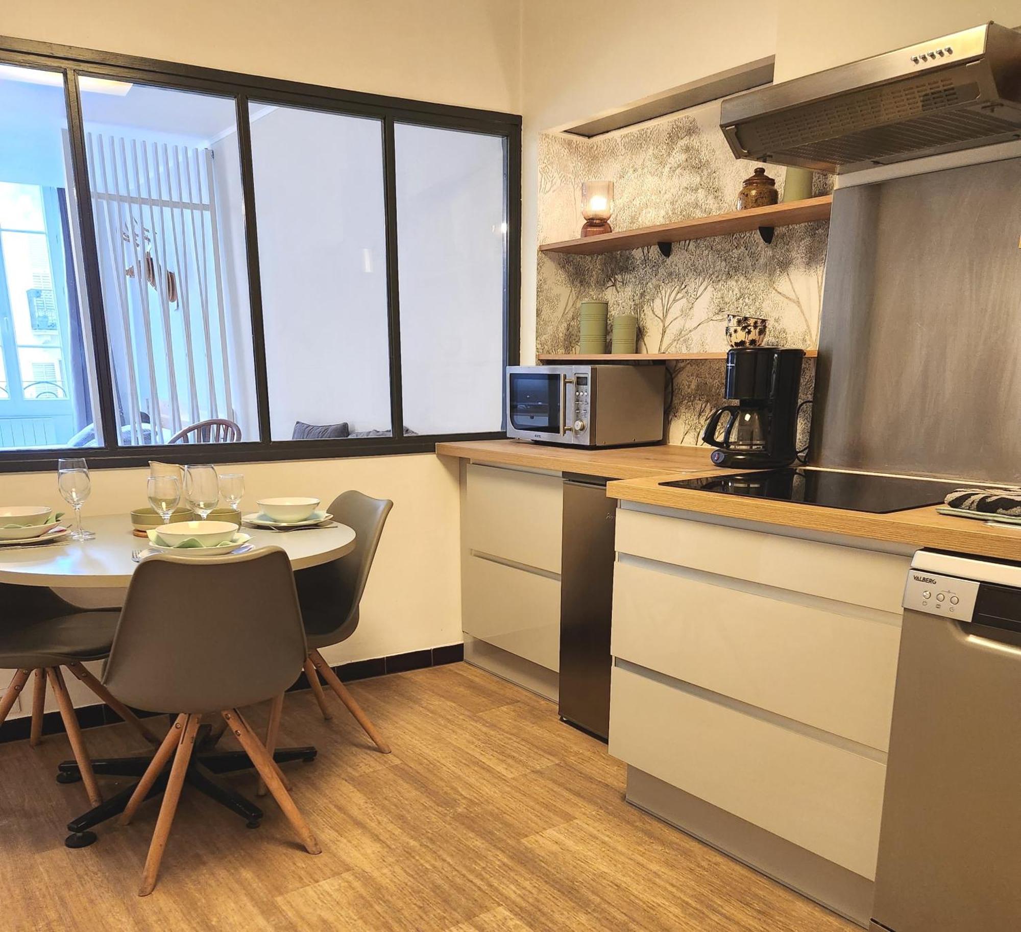 Appartements Epicurieux Hyper Centre Ville, Calme - Sejouraixlesbains Екс ле Бен Стая снимка