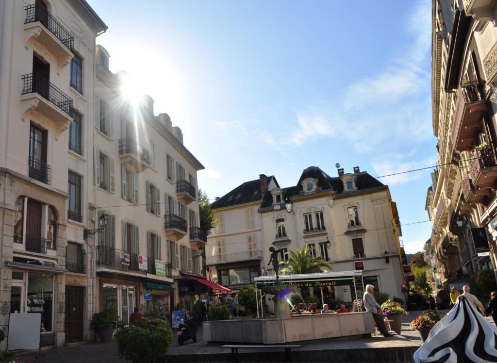 Appartements Epicurieux Hyper Centre Ville, Calme - Sejouraixlesbains Екс ле Бен Екстериор снимка
