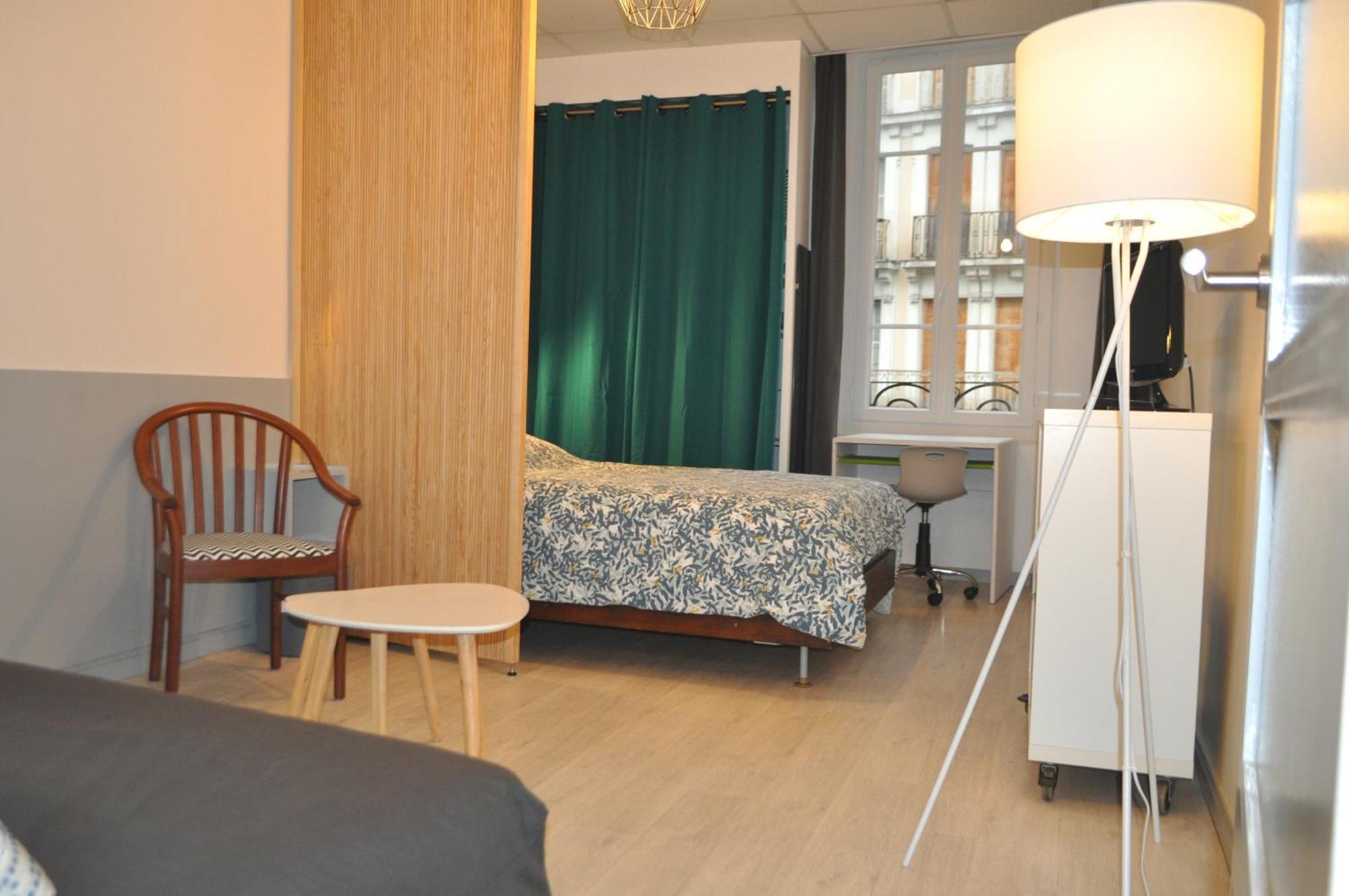 Appartements Epicurieux Hyper Centre Ville, Calme - Sejouraixlesbains Екс ле Бен Стая снимка